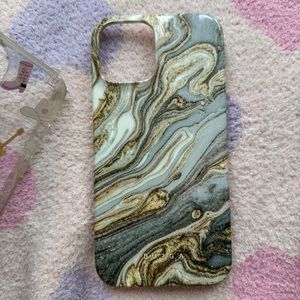 iphone 12/13 pro max burga hard shell case